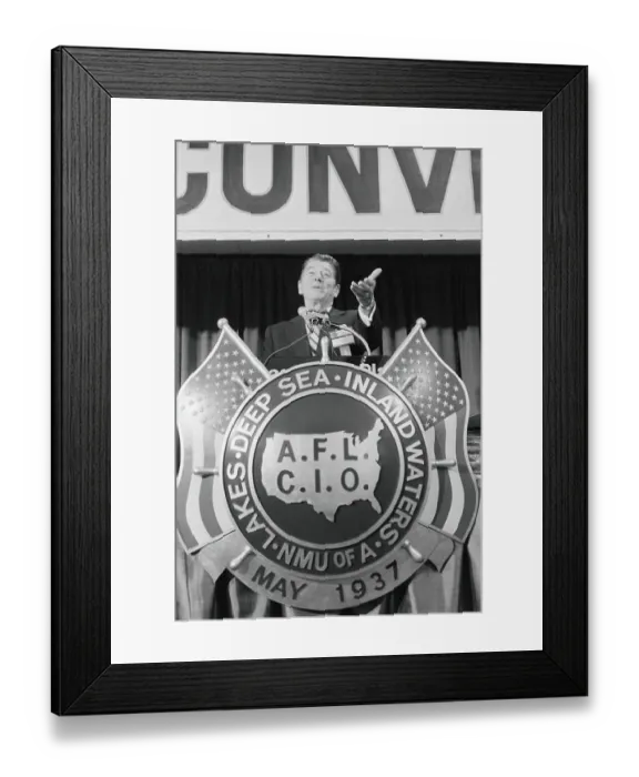 Framed Print : Ronald Reagan Speaking at Podium Framed Print : Ronald Reagan Speaking at Podium