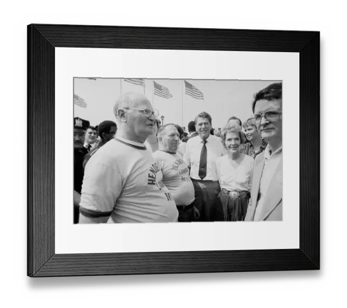 Framed Print : Ronald Reagan and Nancy Reagan Meeting Lech Walesa's Father Framed Print : Ronald Reagan and Nancy Reagan Meeting Lech Walesa's Father