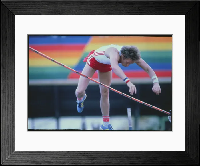 Framed Print : Wladyslaw Kozakienicz Clearing Pole Vault Bar Framed Print : Wladyslaw Kozakienicz Clearing Pole Vault Bar