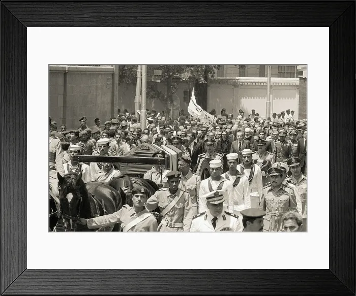Framed Print : Empress Farah with Nixon Following Casket