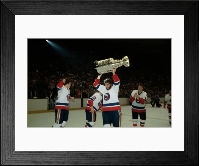 Framed Print : Clark Gillies Skating with Cup Framed Print : Clark Gillies Skating with Cup