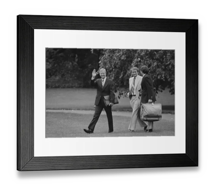 Framed Print : President Jimmy Carter With Press Secretary and Presidential Advisor Framed Print : President Jimmy Carter With Press Secretary and Presidential Advisor
