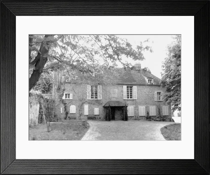 Framed Print : Duke and Duchess of Windsor's Country Estate Framed Print : Duke and Duchess of Windsor's Country Estate