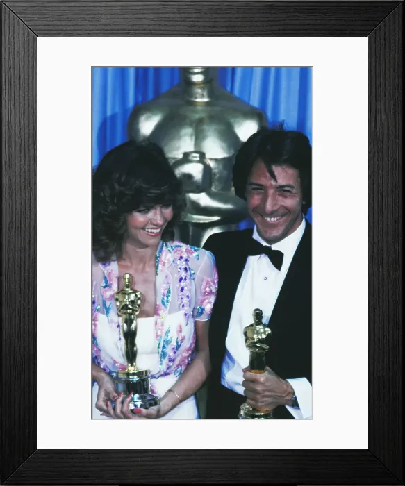 Framed Print : Dustin Hoffman and Sally Field Holding Awards Framed Print : Dustin Hoffman and Sally Field Holding Awards