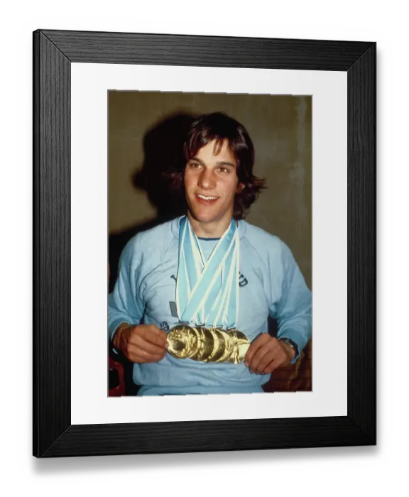 Framed Print : Eric Heiden With Gold Medals Framed Print : Eric Heiden With Gold Medals