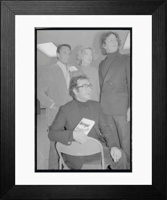 Framed Print : Harold Pinter Sitting in front of Actors Framed Print : Harold Pinter Sitting in front of Actors
