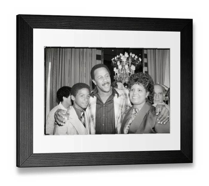 Framed Print : Willie Stargell W / Mrs.Clemente & Her Son Framed Print : Willie Stargell W / Mrs.Clemente & Her Son