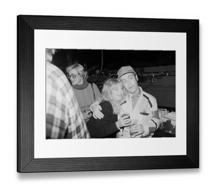 Framed Print : Elton John And Goldie Hawn In Embrace Framed Print : Elton John And Goldie Hawn In Embrace