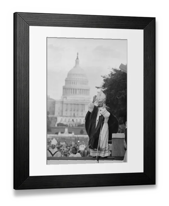 Framed Print : Pope John Paul II Blessing Crowd by Capitol Building Framed Print : Pope John Paul II Blessing Crowd by Capitol Building