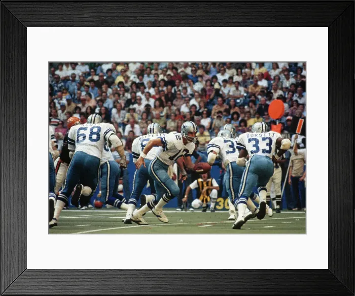 Framed Print : Roger Staubach And Dallas Cowboys Framed Print : Roger Staubach And Dallas Cowboys