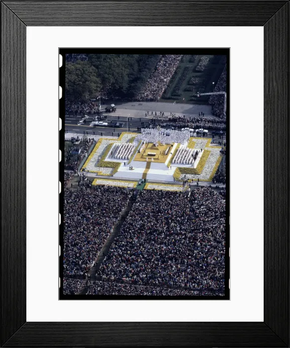 Framed Print : Pope John Paul II Visiting Grant Park Framed Print : Pope John Paul II Visiting Grant Park