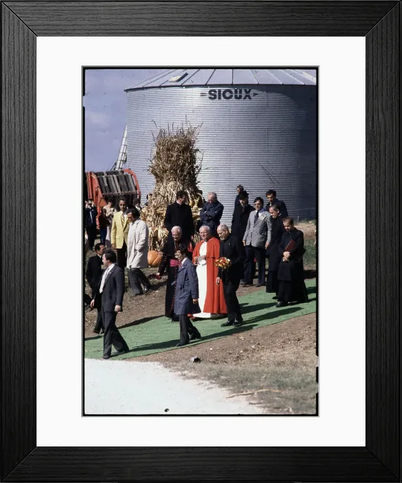 Framed Print : Pope Visits Rural America Framed Print : Pope Visits Rural America