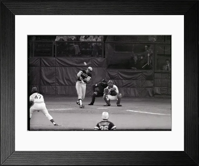 Framed Print : Willie Stargell Hitting Home Run Framed Print : Willie Stargell Hitting Home Run