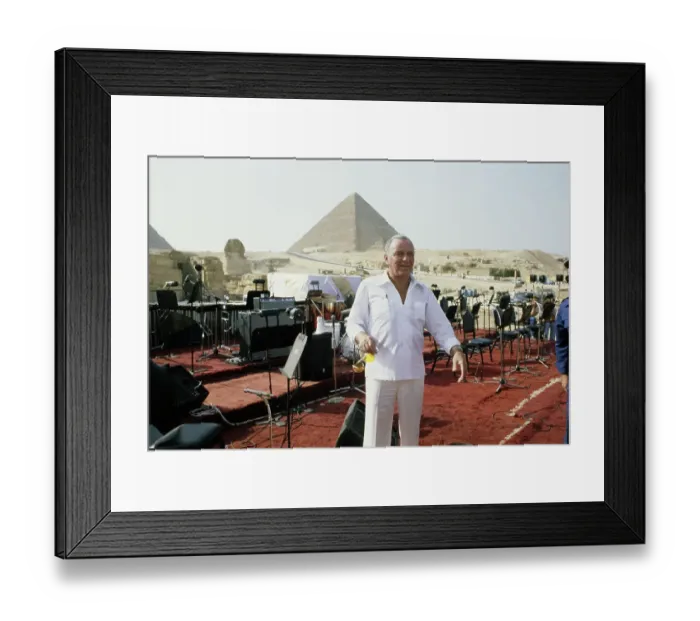 Framed Print : Frank Sinatra In Egypt Framed Print : Frank Sinatra In Egypt