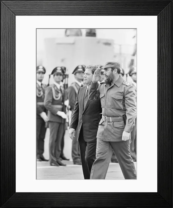 Framed Print : Fidel Castro Saluting with Maati Bouabid Framed Print : Fidel Castro Saluting with Maati Bouabid