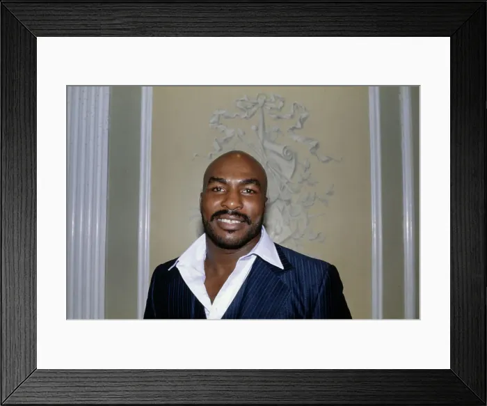 Framed Print : Earnie Shavers Framed Print : Earnie Shavers