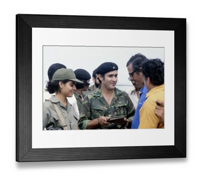 Framed Print : Eden Pastora Framed Print : Eden Pastora