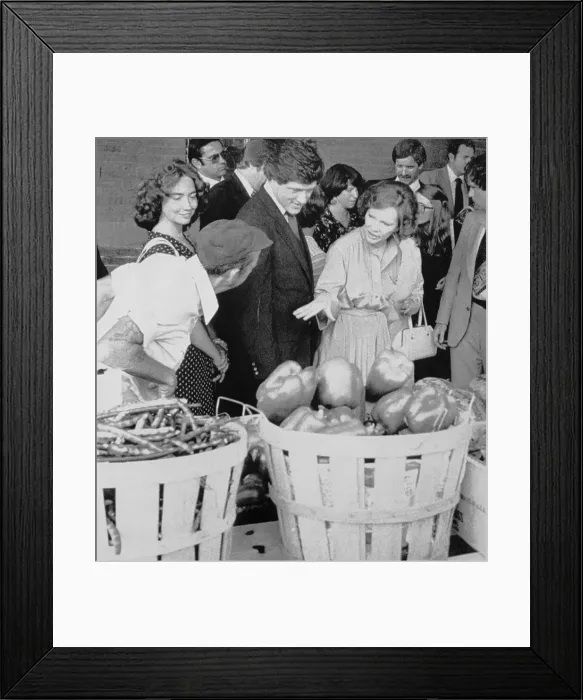 Framed Print : Rosalynn Carter with Clinton Family Framed Print : Rosalynn Carter with Clinton Family