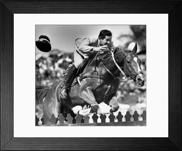 Framed Print : Roberto Teran Rides Consorte - Pan American Games Framed Print : Roberto Teran Rides Consorte - Pan American Games