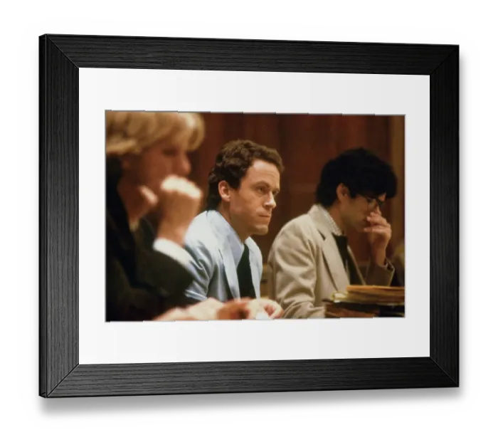 Framed Print : Mass Murderer Theodore Bundy with Lawyers in Courtroom Framed Print : Mass Murderer Theodore Bundy with Lawyers in Courtroom