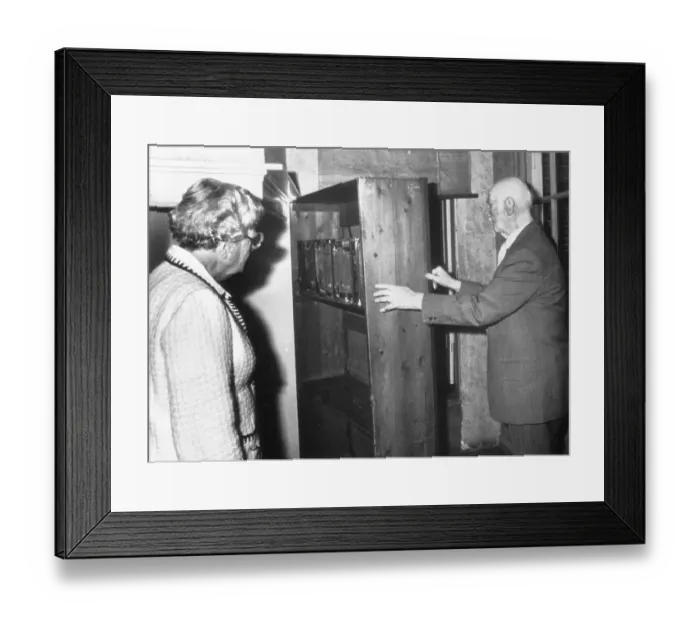 Framed Print : Otto Frank with Queen Juliana of the Netherlands Framed Print : Otto Frank with Queen Juliana of the Netherlands