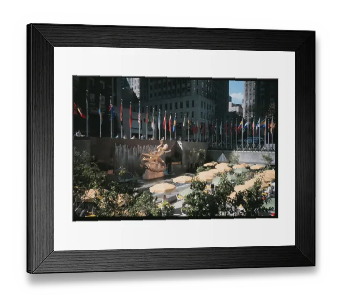 Framed Print : Crowds Overlooking Rockefeller Center's Restaurant Framed Print : Crowds Overlooking Rockefeller Center's Restaurant