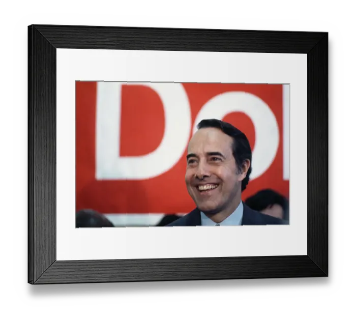 Framed Print : Bob Dole. Senator Robert Dole (1923 - 2023) announces he will seek the Framed Print : Bob Dole. Senator Robert Dole (1923 - 2023) announces he will seek the
