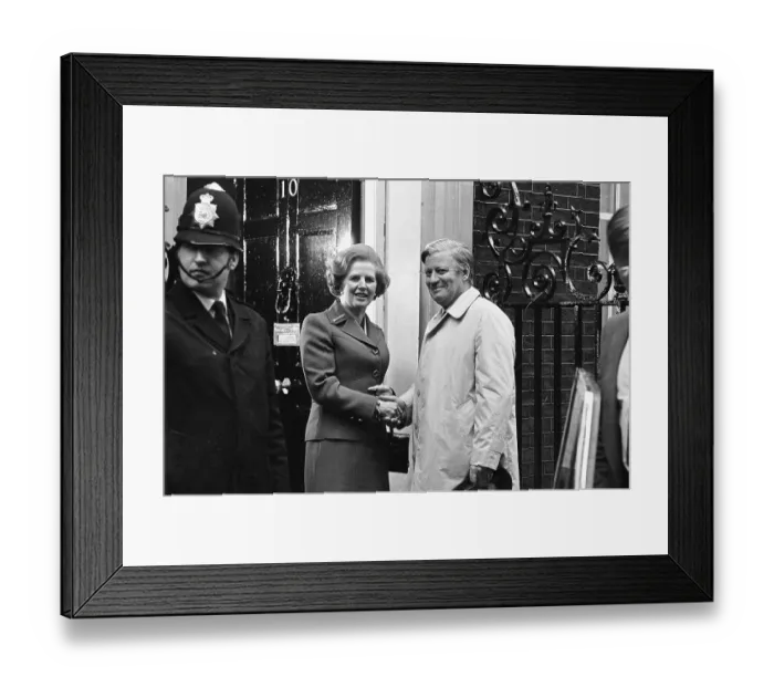 Framed Print : Margaret Thatcher and Helmut Schmidt Framed Print : Margaret Thatcher and Helmut Schmidt