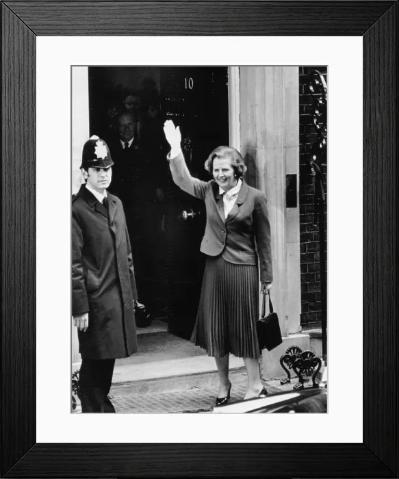 Framed Print : Margaret Thatcher At 10 Downing Street Framed Print : Margaret Thatcher At 10 Downing Street