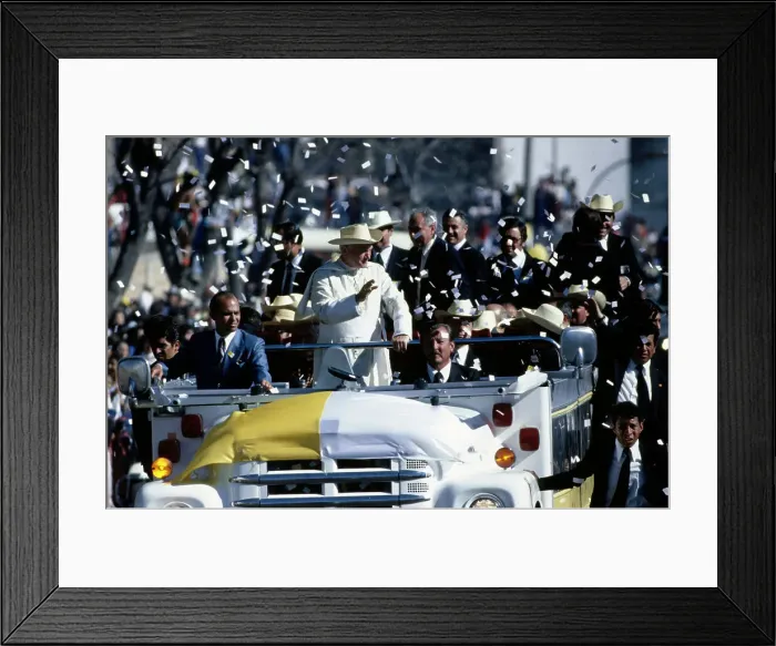 Framed Print : Pope John Paul II In Mexico Framed Print : Pope John Paul II In Mexico