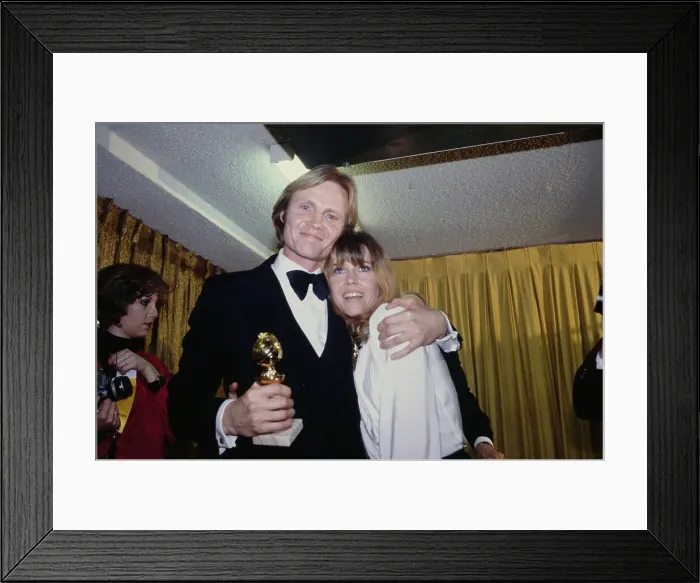 Framed Print : Jon Voight And Jane Fonda Framed Print : Jon Voight And Jane Fonda