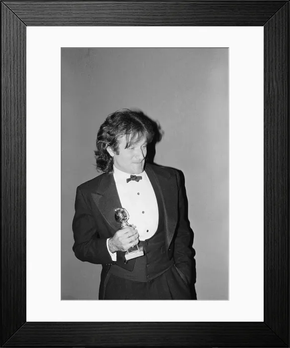 Framed Print : Robin Williams Holding Golden Globe Award Framed Print : Robin Williams Holding Golden Globe Award