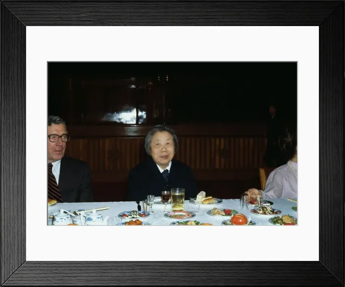 Framed Print : Deng Yingchao