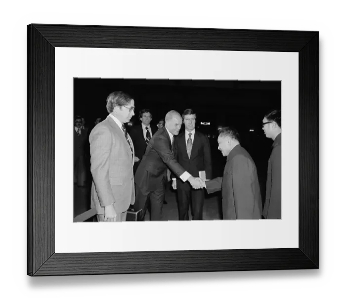 Framed Print : John Glenn Shaking Hands with Teng Hsiao-Ping Framed Print : John Glenn Shaking Hands with Teng Hsiao-Ping