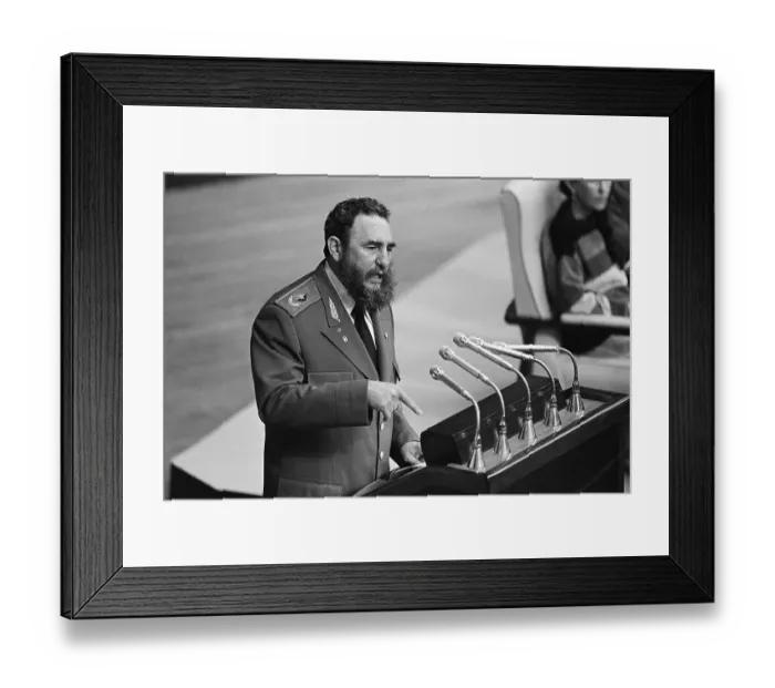 Framed Print : Fidel Castro Giving Speech in Havana Framed Print : Fidel Castro Giving Speech in Havana