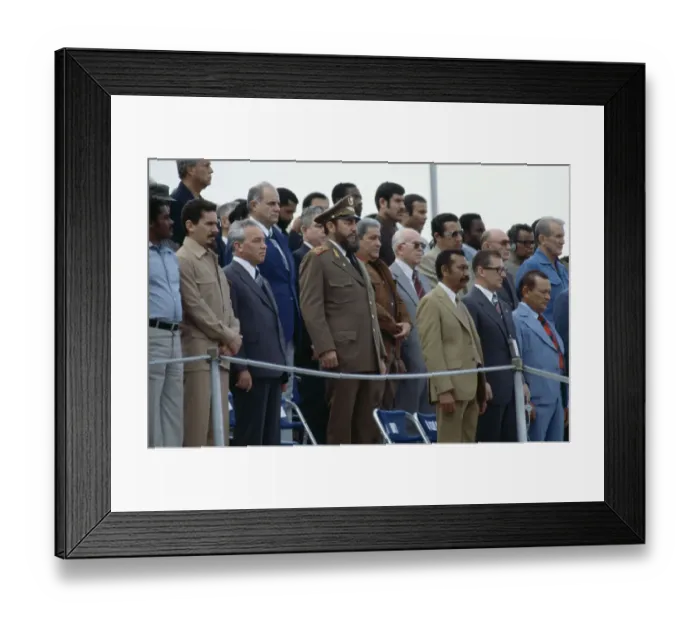 Framed Print : Fidel Castro Framed Print : Fidel Castro