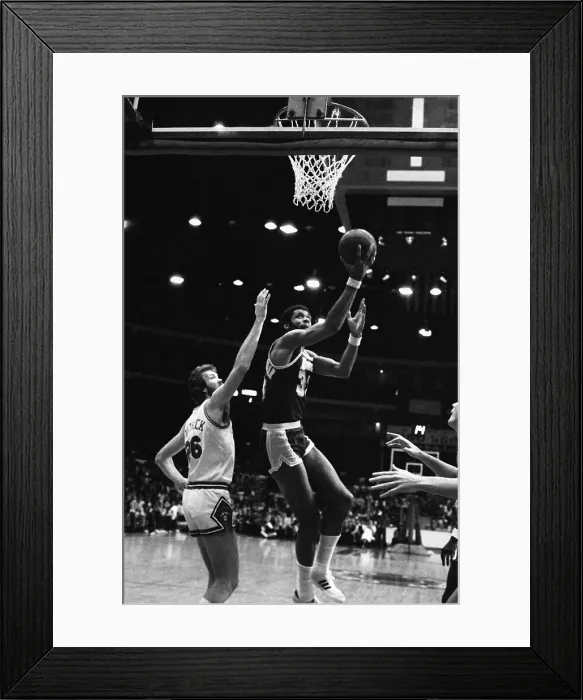 Framed Print : Kareem Abdul-Jabbar Nets a Sky Hook Framed Print : Kareem Abdul-Jabbar Nets a Sky Hook