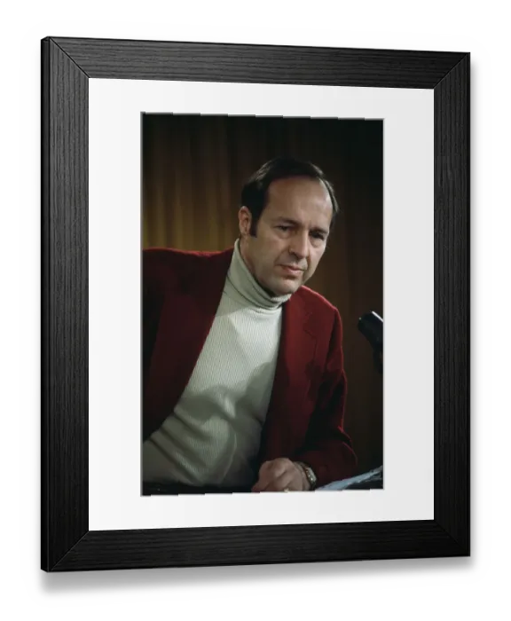 Framed Print : Dr William Perry Framed Print : Dr William Perry