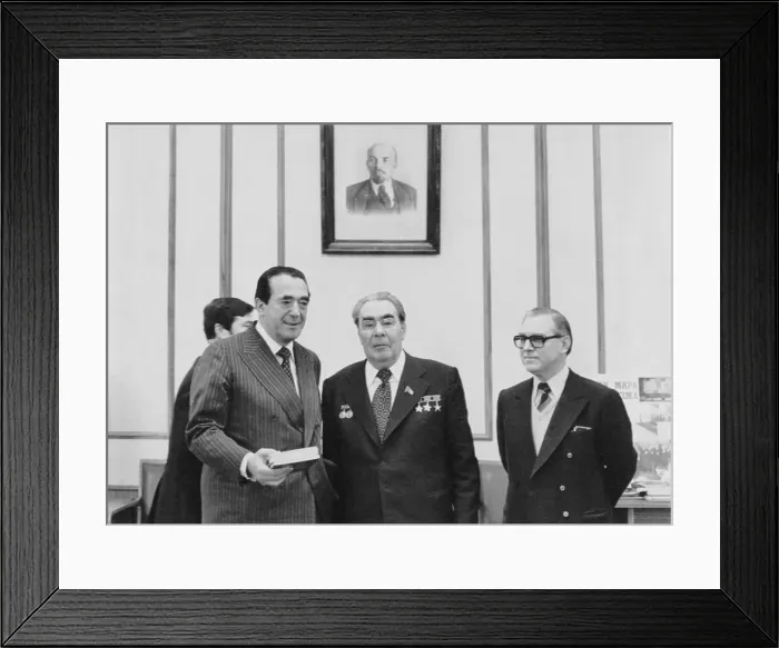 Framed Print : Leonid Brezhnev and Robert Maxwell Framed Print : Leonid Brezhnev and Robert Maxwell