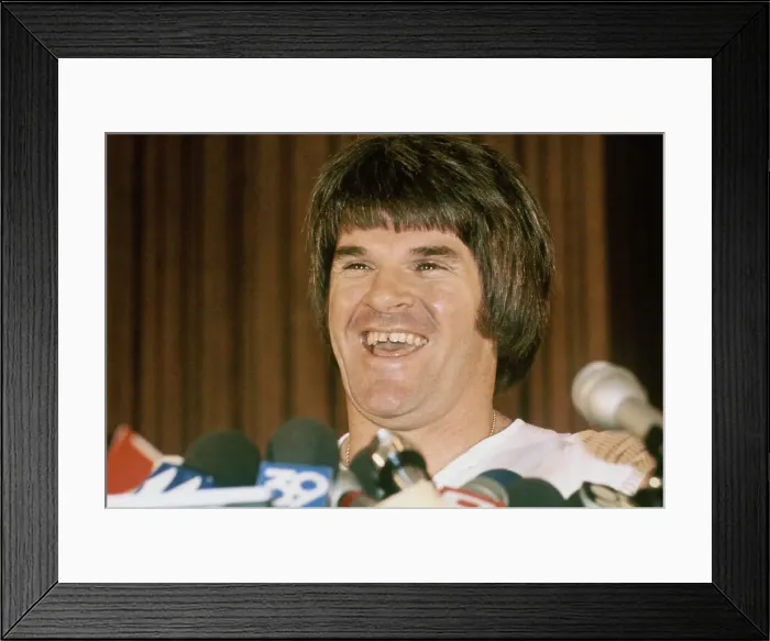 Framed Print : Pete Rose. Baseball player Pete Rose holding a press conference in Orlando Framed Print : Pete Rose. Baseball player Pete Rose holding a press conference in Orlando
