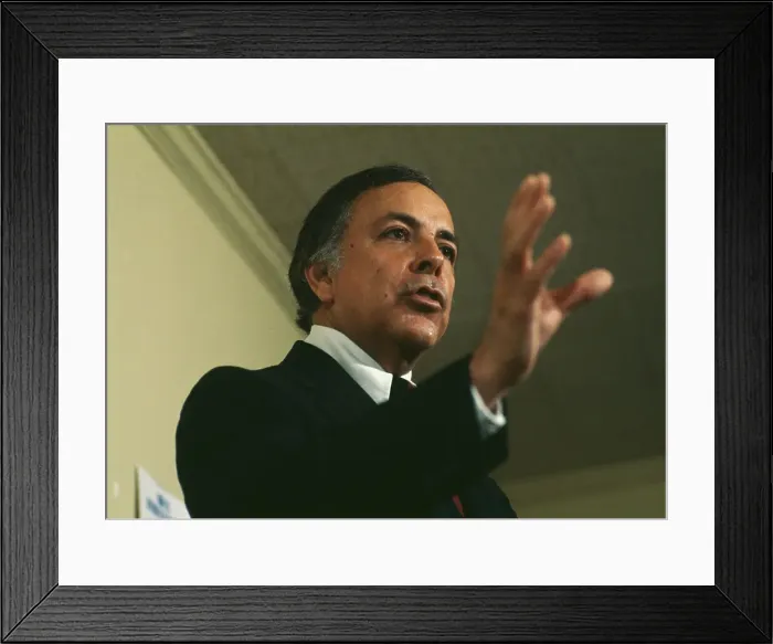 Framed Print : Ben Fernandez Framed Print : Ben Fernandez