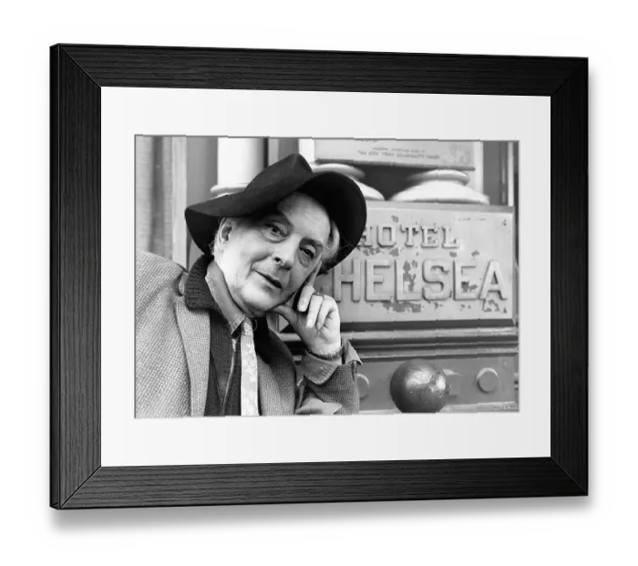 Framed Print : Quentin Crisp Framed Print : Quentin Crisp