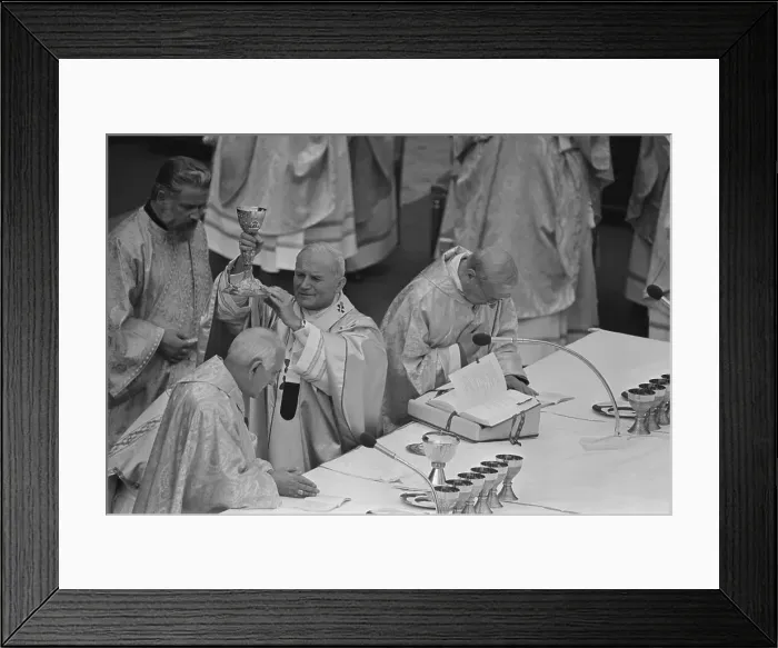 Framed Print : Pope John Paul II Celebrates Mass In Vatican City Framed Print : Pope John Paul II Celebrates Mass In Vatican City