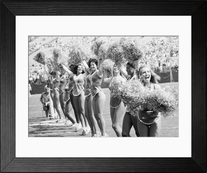 Framed Print : Los Angeles Rams Cheerleaders Framed Print : Los Angeles Rams Cheerleaders
