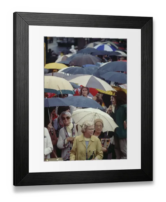 Framed Print : Queues On Fifth Avenue Framed Print : Queues On Fifth Avenue
