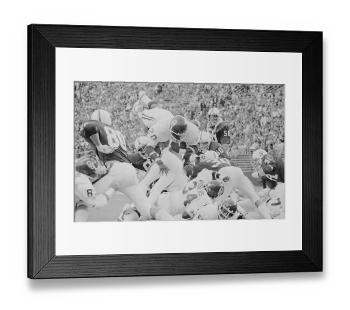 Framed Print : Football Action with Billy Sims Framed Print : Football Action with Billy Sims