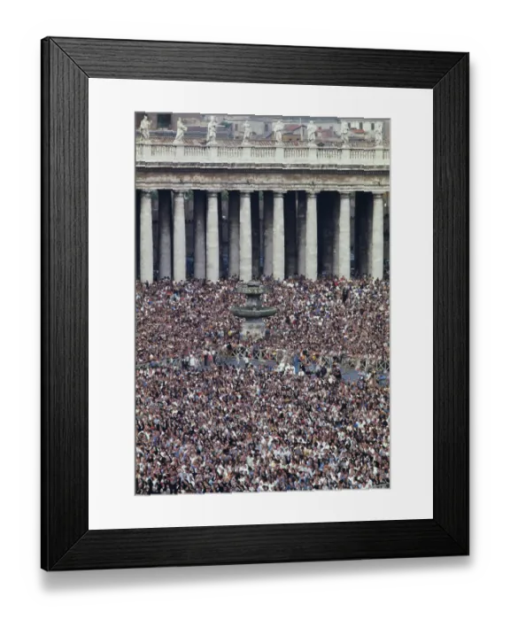 Framed Print : Crowd In Vatican City Framed Print : Crowd In Vatican City