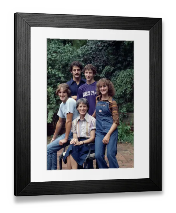 Framed Print : Nancy Kassebaum And Children Framed Print : Nancy Kassebaum And Children