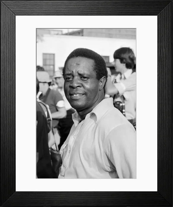 Framed Print : Champion Golger Lee Elder Framed Print : Champion Golger Lee Elder