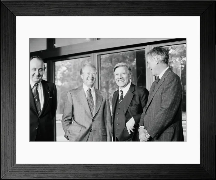Framed Print : Pleasant Gathering with Jimmy Carter and Helmut Schmidt Framed Print : Pleasant Gathering with Jimmy Carter and Helmut Schmidt